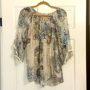 Gorgeous tunic top